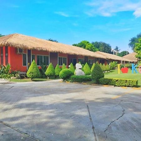 Aurora Resort Канчанабурі Екстер'єр фото